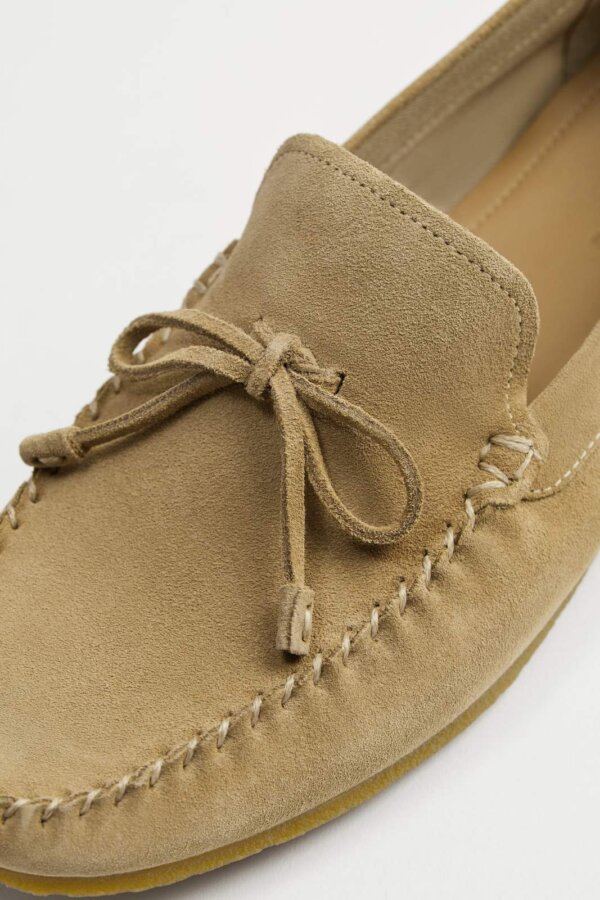 Mocassins Beige avec Nœud – Image 3